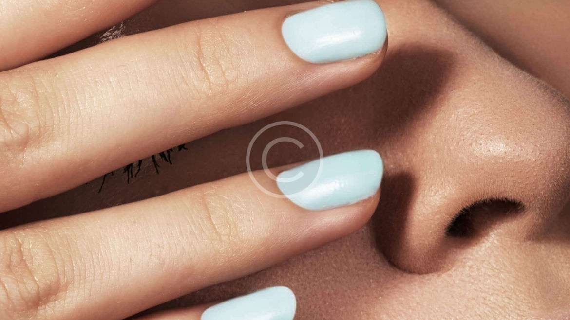 CLASSIC MANICURE